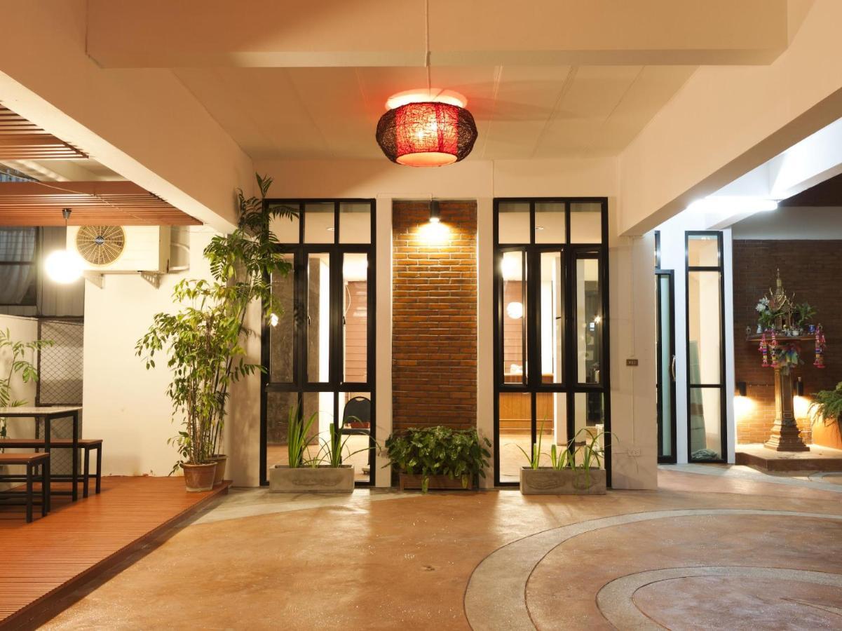 Cm Apartment Chiang Mai Buitenkant foto